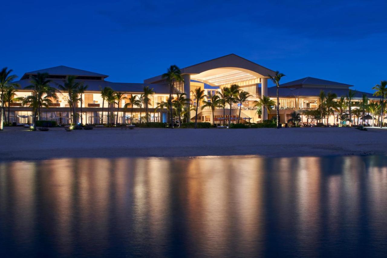 Le Meridien Ile Maurice Pointe aux Piments Eksteriør bilde The Atlantis Paradise Island Resort