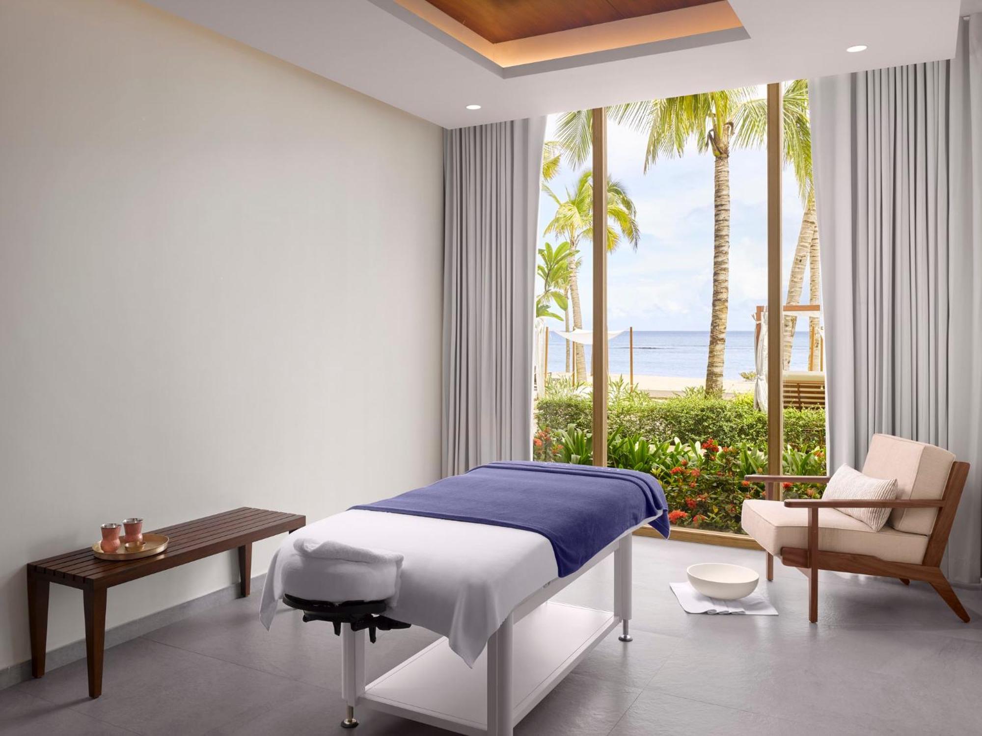 Le Meridien Ile Maurice Pointe aux Piments Eksteriør bilde Spa at The Westin Maldives
